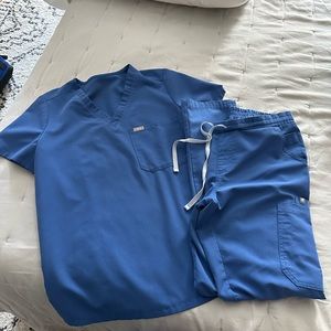 Figs denim blue scrubs set. Skinny pants. Catarina top.